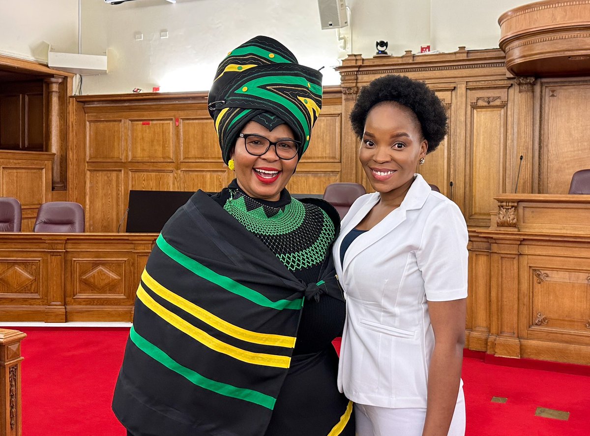 GautengHealth's tweet photo. MEC’s guest, Ms Kgomotso Moshobane, an Assistant Nurse at Helen Joseph Hospital whose dedication saw her using social media to reunite a patient suffering from amnesia with his family #GPBudgetVote23 https://t.co/LIutLVaWBr