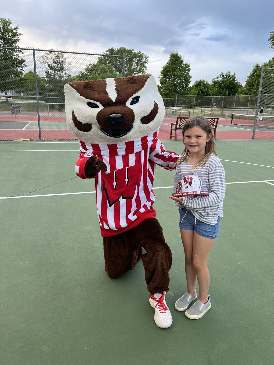 Thanks @UWBadgers for the #100DaysUW Scavenger Hunt this morning! #OnWisconsin