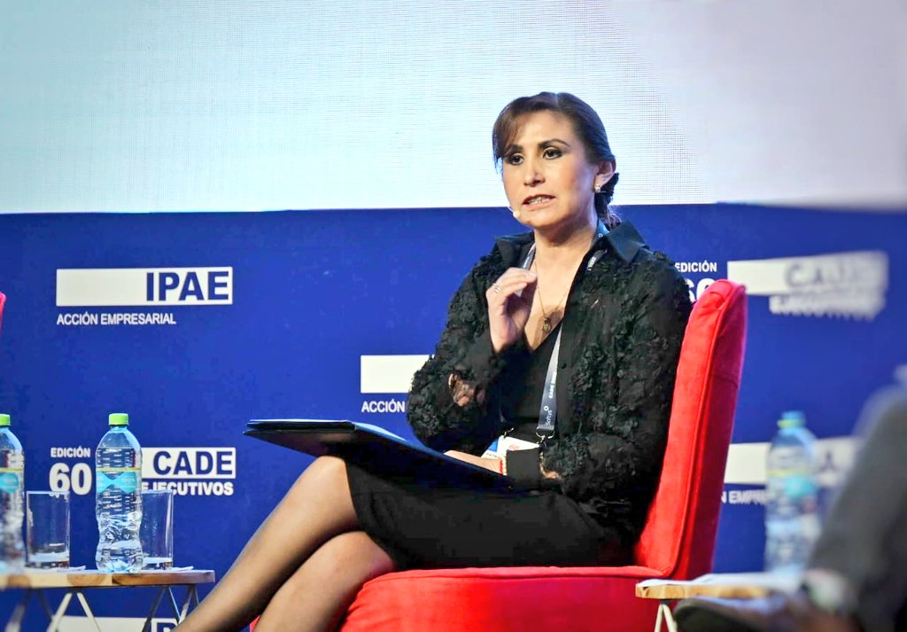 delurens's tweet photo. ¿Cuantos apoyamos a la Fiscal Patricia Benavides, la Dama de Hierro? @FiscaliaPeru #YoApoyoAlaFiscal https://t.co/KwTbPiiQFR