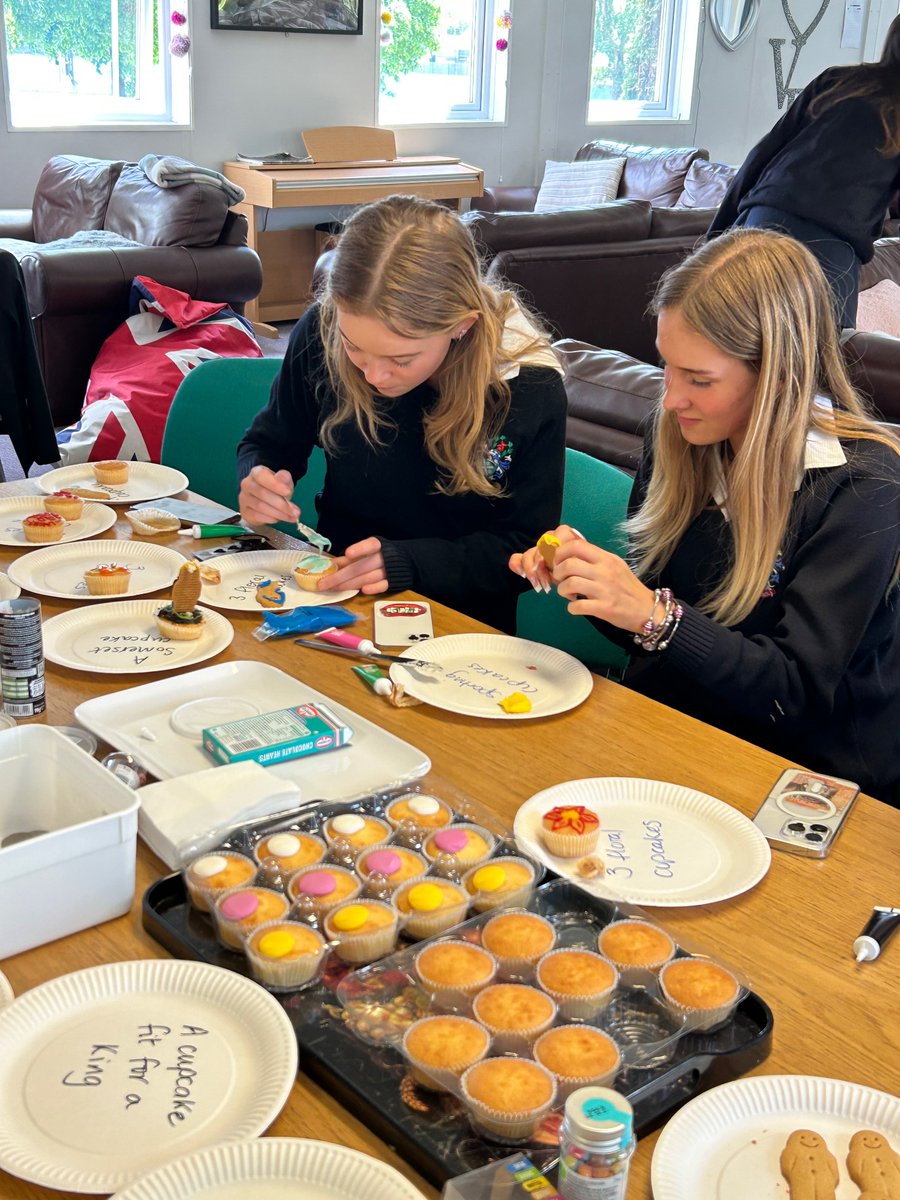 Overleigh and Lakes cake decorating underway for Giving Day.    <a href="/The_Lakes_House/">The Lakes</a> <a href="/omsociety/">OM Society</a> <a href="/MillfieldSenior/">Millfield School</a>