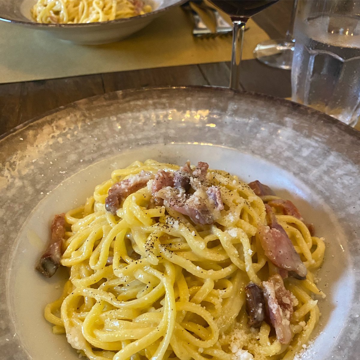 Pasta!!! 

#roamingarounditaly
 #roamingaround #travel #traveling #travelitaly #travelmagis #discoveritaly #italy #italytravel #italytourism #italytrip #pasta #pastalover #rome #italia #italianfood