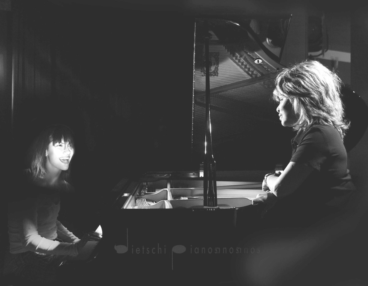 "Grande Tina,
ricordo sempre la tua dolcezza.
Con me sei stata gentile e professionale e da subito ho
letto nei tuoi occhi un profondo orgoglio e rispetto..."

Continua a leggere 🔗instagram.com/p/CsqgorHomLm/