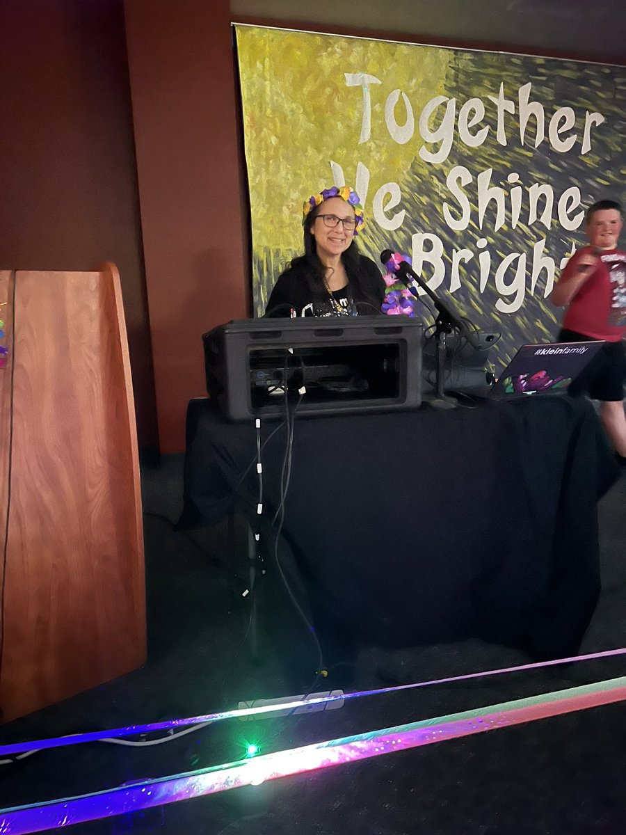 Last week, BEST week! Hello summer PBIS dance party with our amazing kinder teacher, Willette on the DJ set! &amp; Astros game during lunches, I mean I am BLESSED😍😍 #BlackshearShinesBright <a href="/KleinISD/">Klein ISD</a> <a href="/BlackshearKISD/">Blackshear Elem.</a>