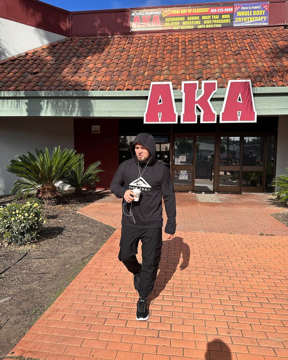 74Fbs's tweet photo. Khabib at AKA☝️🦅 #Khabib #Eagle #Dagestan #undisputed #undefeated #lwchampion #ufc #Islam #Saygid  #Usman #Umar #Abubakar #Zuba #Rizvan #mendez #aka #khabibtime #fathersplan #gorillaenergy #fitroo https://t.co/2teKflmzL8