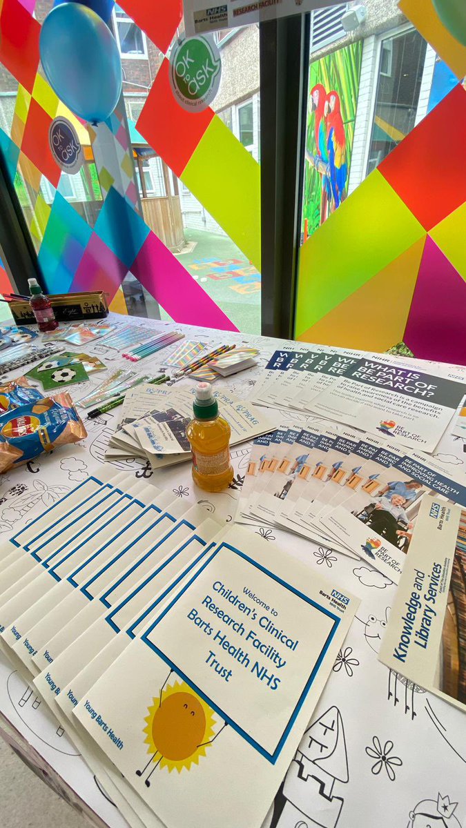 The lovely Ivone and Habiba are on Rainbow ward @NewhamHospital! Come over to learn more about #research! #ICTD2023 #bepartofresearch