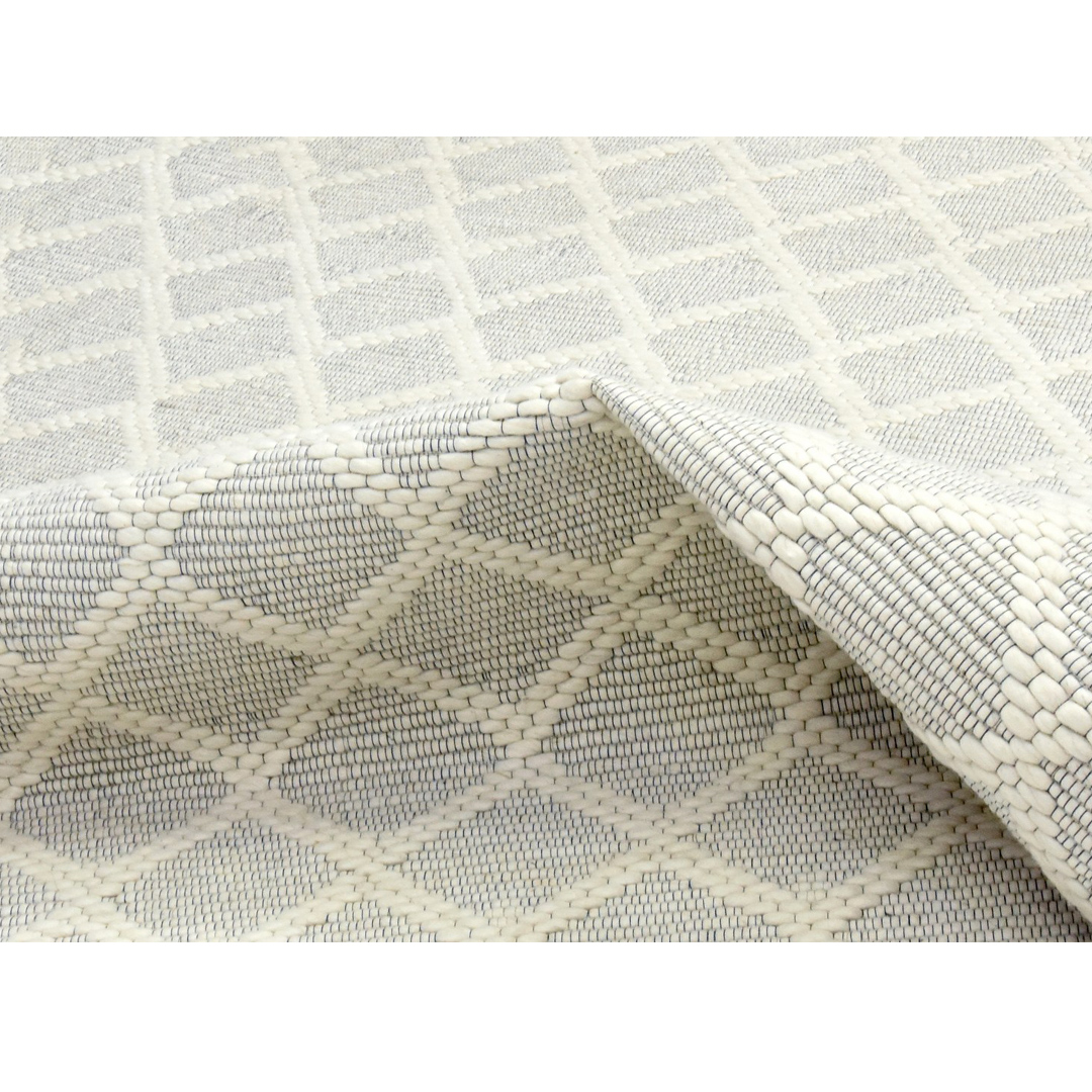 Modern Jaquard Woolen White Carpet

carpetlive.com/product/jaquar…

#rug #handmaderugs #antiquerug #persiancarpets #handmadecarpets #bigsale #megasale #carpetshopping #CarpetLive #PrintedRugs #LuxuryRugs #rugsale #carpetsale #rugsonsale #carpetsonline #rugsonline #rugshop #rugs