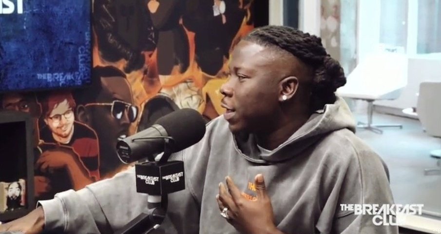 Stonebwoy don't just grant interview for talking seek,he always end up educating the hosts. He speaks more like a lecture/philosopher than just an artist hence he's got great insight..!

Y'all should keep streaming him lastest album #5thDimensionAlbum🔥
