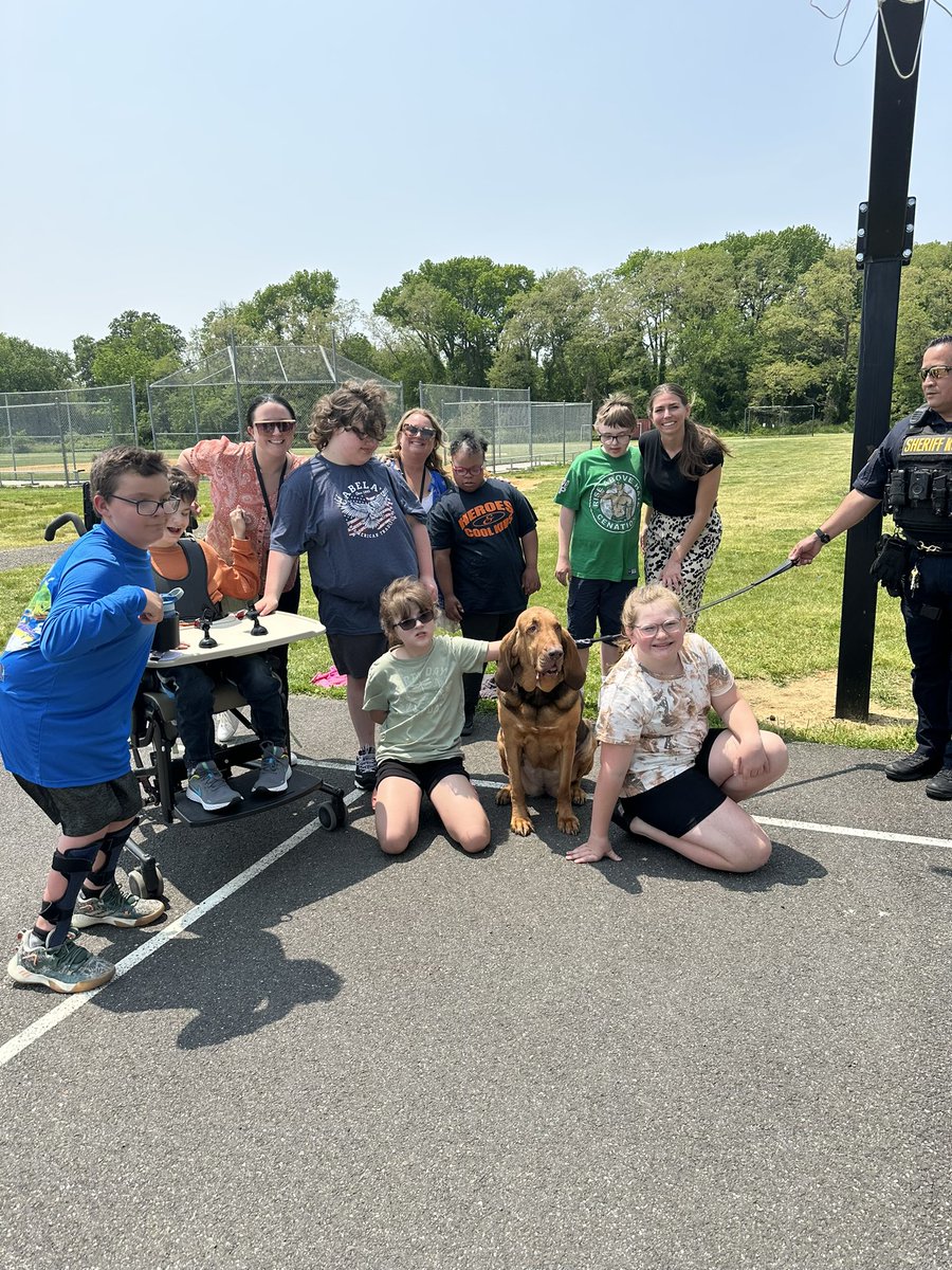 Nikki Gwiz tweet media