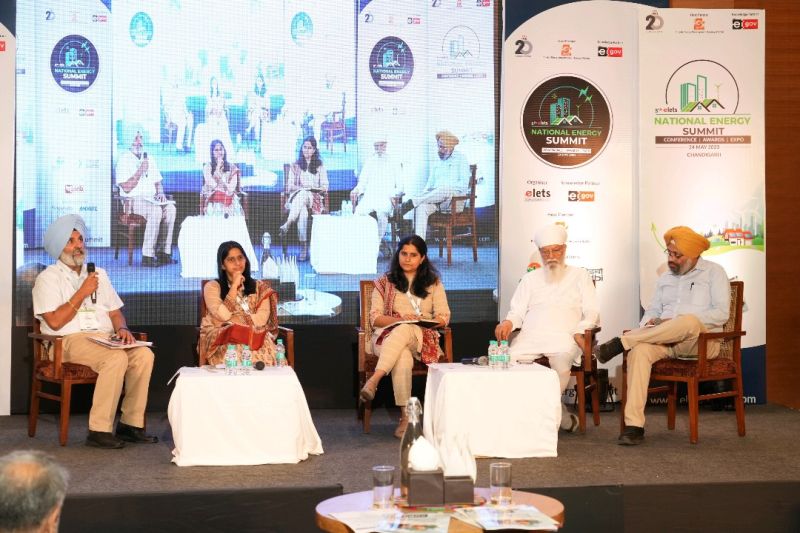 egovonline's tweet photo. Dr. Shena Aggarwal IAS, CEO, Ludhiana Smart City Corporation and Commissioner, @mcldhofficial said, " We are transitioning towards energy-efficient street lights. In Ludhiana, we have replaced all conventional street lights with LED street lights."
#EletsEnergySummit https://t.co/NnavleDSo3