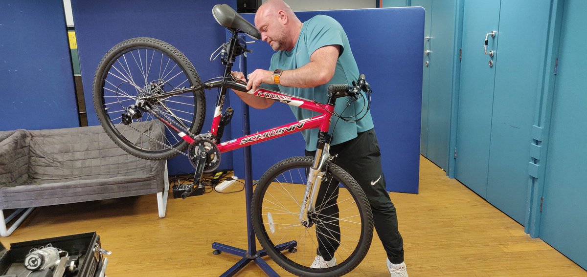 East Kilbride Universal Connections YFCL tweet media