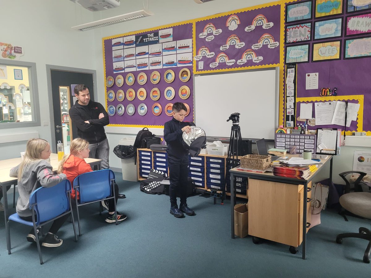 FairIslePS's tweet photo. A massive thank you to Gavin Hugh who shared all about a career in film and media today! Our learners found your work very exciting. #DYW #Inspiration #RoleModels 🎥 📺 https://t.co/QvL65dcpSD