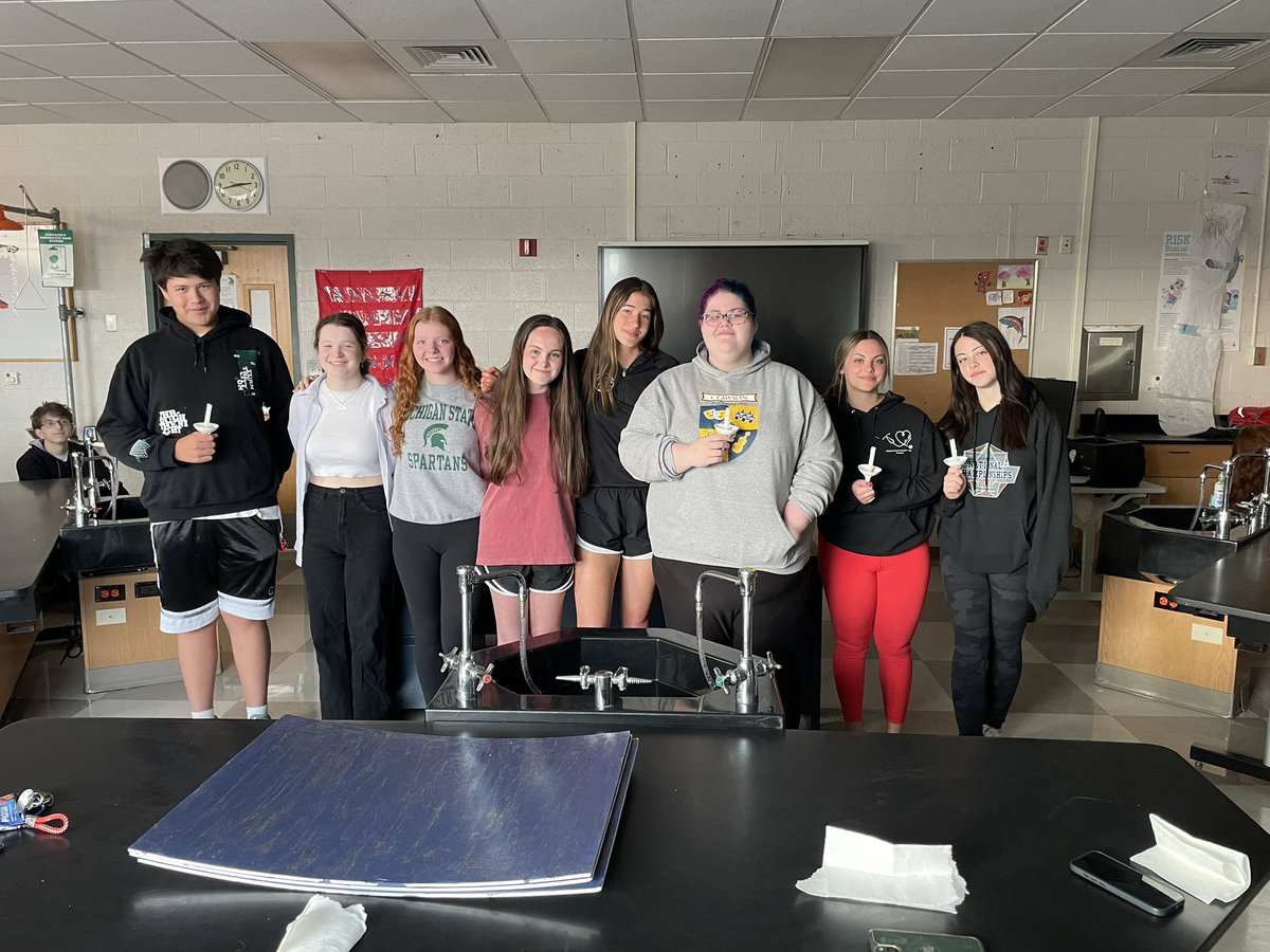 ClawsonNhs's tweet photo. Congratulations to the 2023/24 officers!!

President: Ava McCliment
Vice President: Hannah Chateau
Secretary: Kiana Rennison
Historian: Lindy Marsalese
Parliamentarian: Gillian Hein
Treasurer: Cameron Phillips
Trustee: Evie Liford
Trustee: Eliana Maurer https://t.co/w3fOUY1Nsb