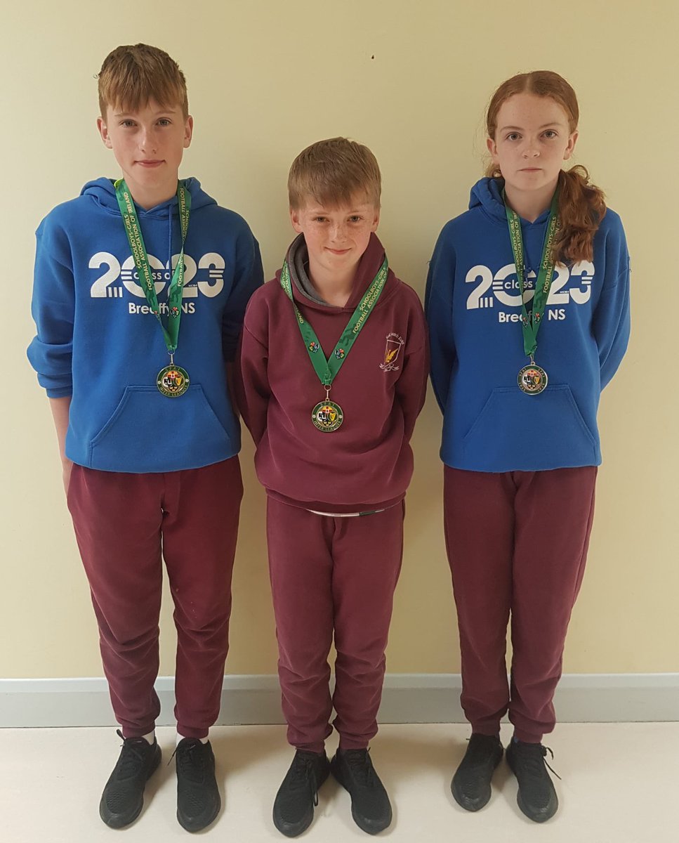 BreaffyNS's tweet photo. We are very proud of our students, Cillian, Ethan and Grace who represented Mayo with great distinction in All-Ireland Soccer Finals recently. Maigh Eo Abú! 💚❤️ ⚽️🎖️ https://t.co/0mnuO71uTy