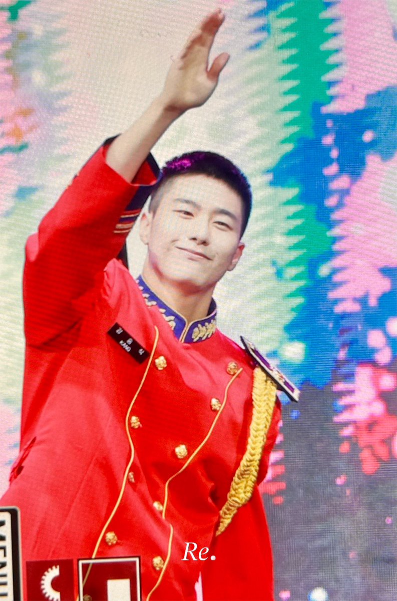 230525 위문열차공연

하헤….여러분…..명식이네밴드 보컬…..짝짝짝👏🏻👏🏻👏🏻 
짱멋지고 잘했네………oˆ罒ˆo

#승식 #강승식 #SEUNGSIK