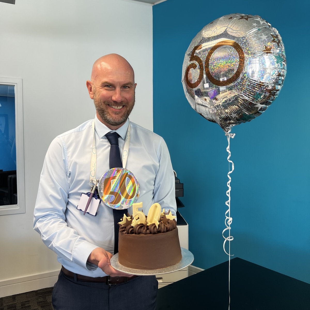 calmdigital's tweet image. Happy 50th Birthday to Tony! 🎂🎉

We all hope you have a fantastic time celebrating! 🥳