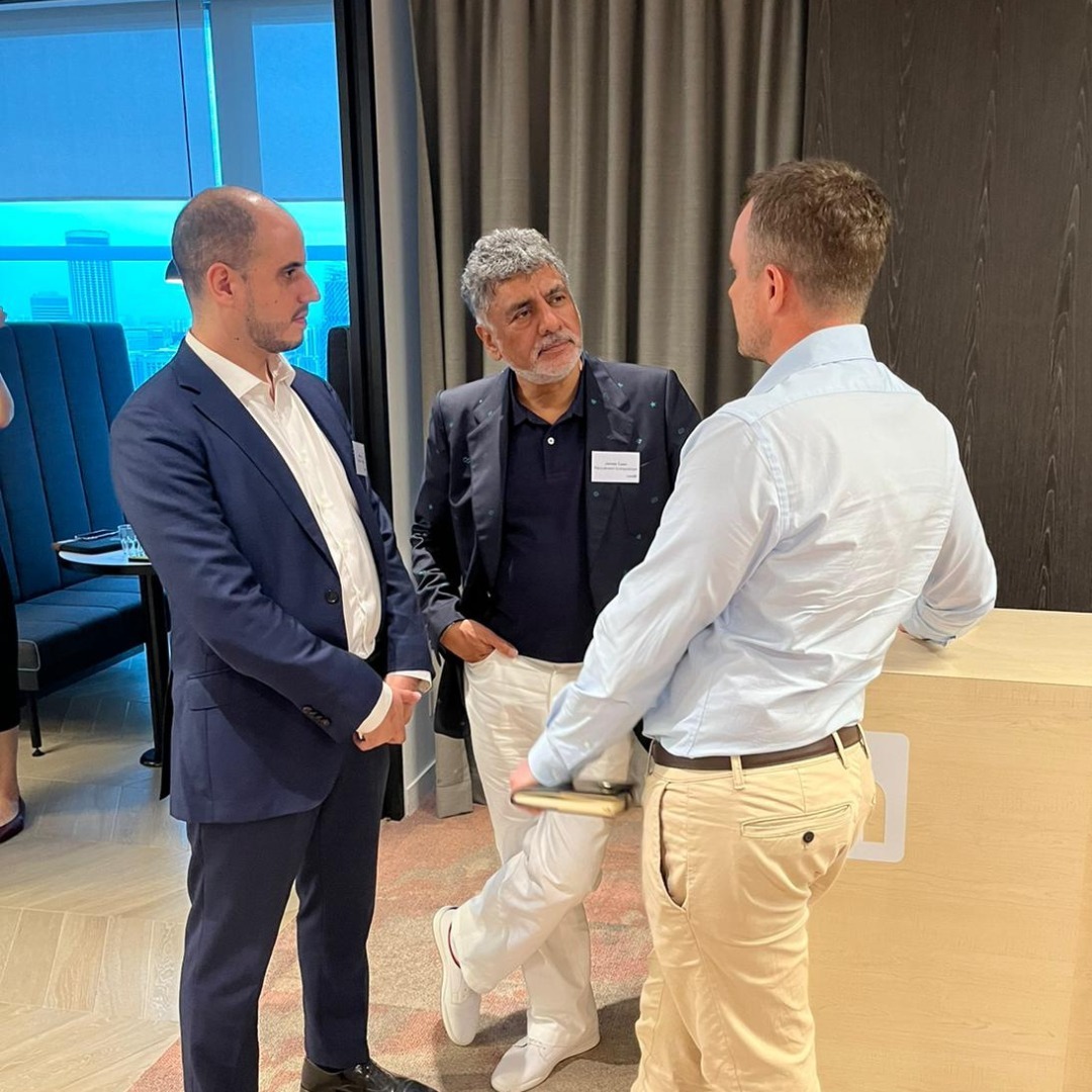 JamescaanTips's tweet image. My father taught me that successful business is not about good transactions but good relationships. Few things anyone has ever said to me have had more of an impact than that.
#entrepreneurs  #Succession  #Motivation  #Ukraine  #UkraineWar️