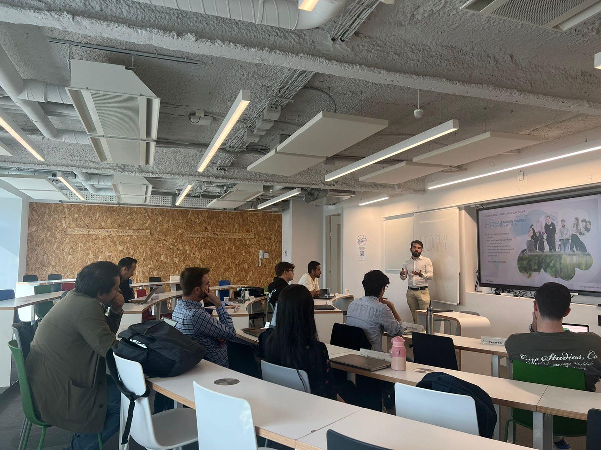 IELifelong's tweet image. Last Friday, 19th of May, we started the new Edition of the #DataScienceBootcamp. Iván Martín Maseda, Academic Director of the Data Science Bootcamp, warmly welcomed all the participants.
We are delighted to have every one of you in the program!
#LearnDataScience