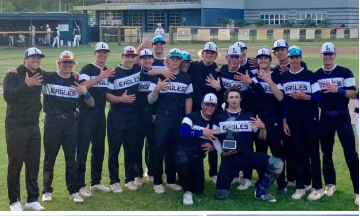 CoachFarquhar's tweet photo. ⚾️LEAGUE CHAMPIONS⚾️

Guys showed tremendous resilience in winning @LakesVC Championship in last LVC gm. of season.

15 games in last 18 days, overcame adversity, are BATTLE TESTED &amp; BASEBALL IS FUN!

Love our guys &amp; we aren’t done yet.

#dogpileszn

#5inarow

#1%

#FlytheL https://t.co/ybuhplzW6E