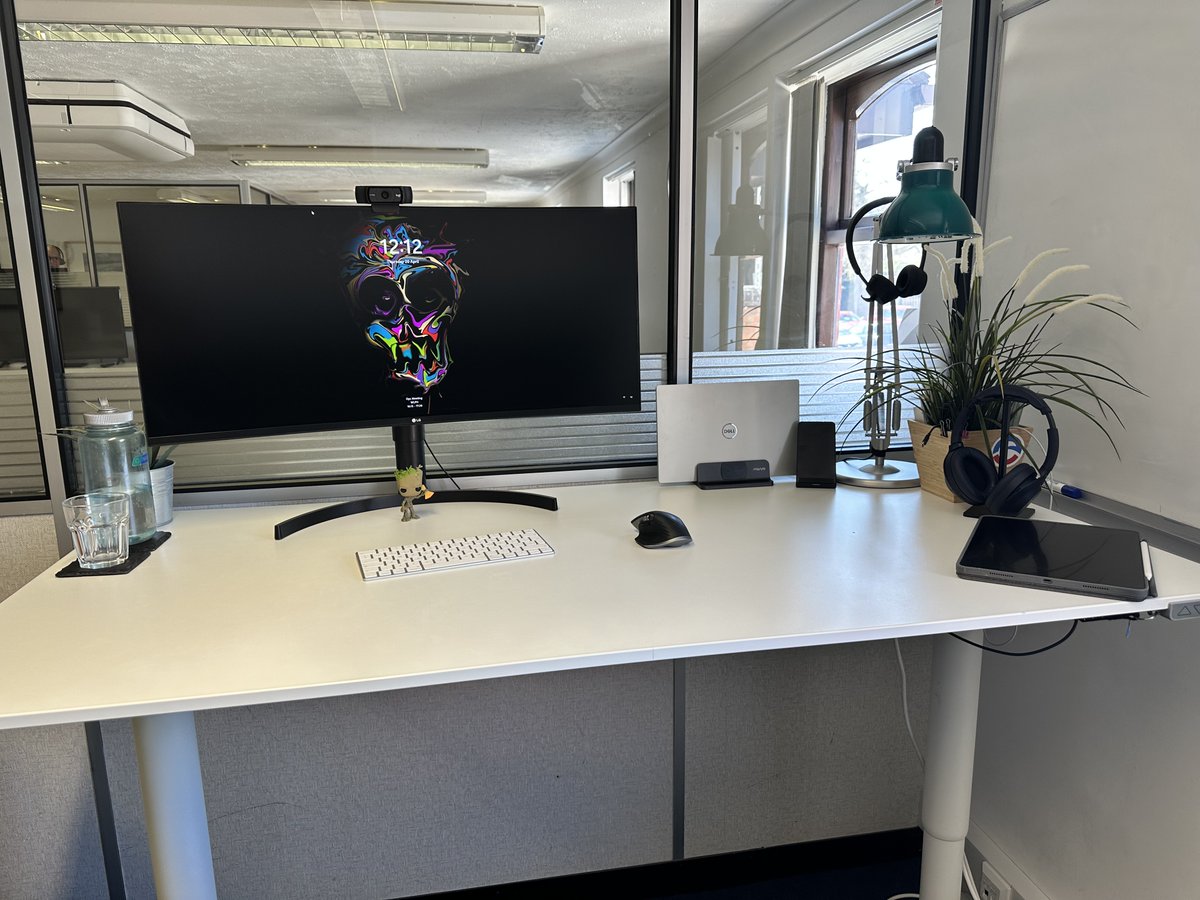 syniumltd's tweet photo. Looking for a better way to set up your desk? Check out this blog post for the perfect combination of portability and productivity. Discover how a Dell XPS 13" laptop and a docking station can streamline your workday and keep your workspace organized. https://t.co/xrJeYpNfOU https://t.co/9lNzkj2DRH