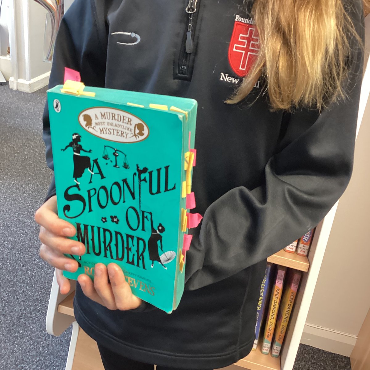 NHPrepLibrary's tweet photo. Nelly in @newhallyr5 is a huge #murdermostunladylike fan and loves to track her reading process with coloured post-it notes. A great way of seeing what you have read each week!
@NewHallPrep @redbreastedbird
#readingforpleasure #nhprepreads https://t.co/YSCghhlecM