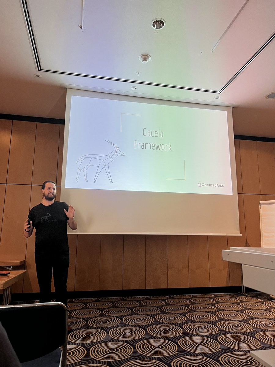 Definitely trying out <a href="/gacela_project/">Gacela</a> in one of my projects after that great into from <a href="/Chemaclass/">Chema</a> on the last day of <a href="/phpconference/">International PHP Conference</a>. Looking forward to next year 👌🏼 #IntPHPcon