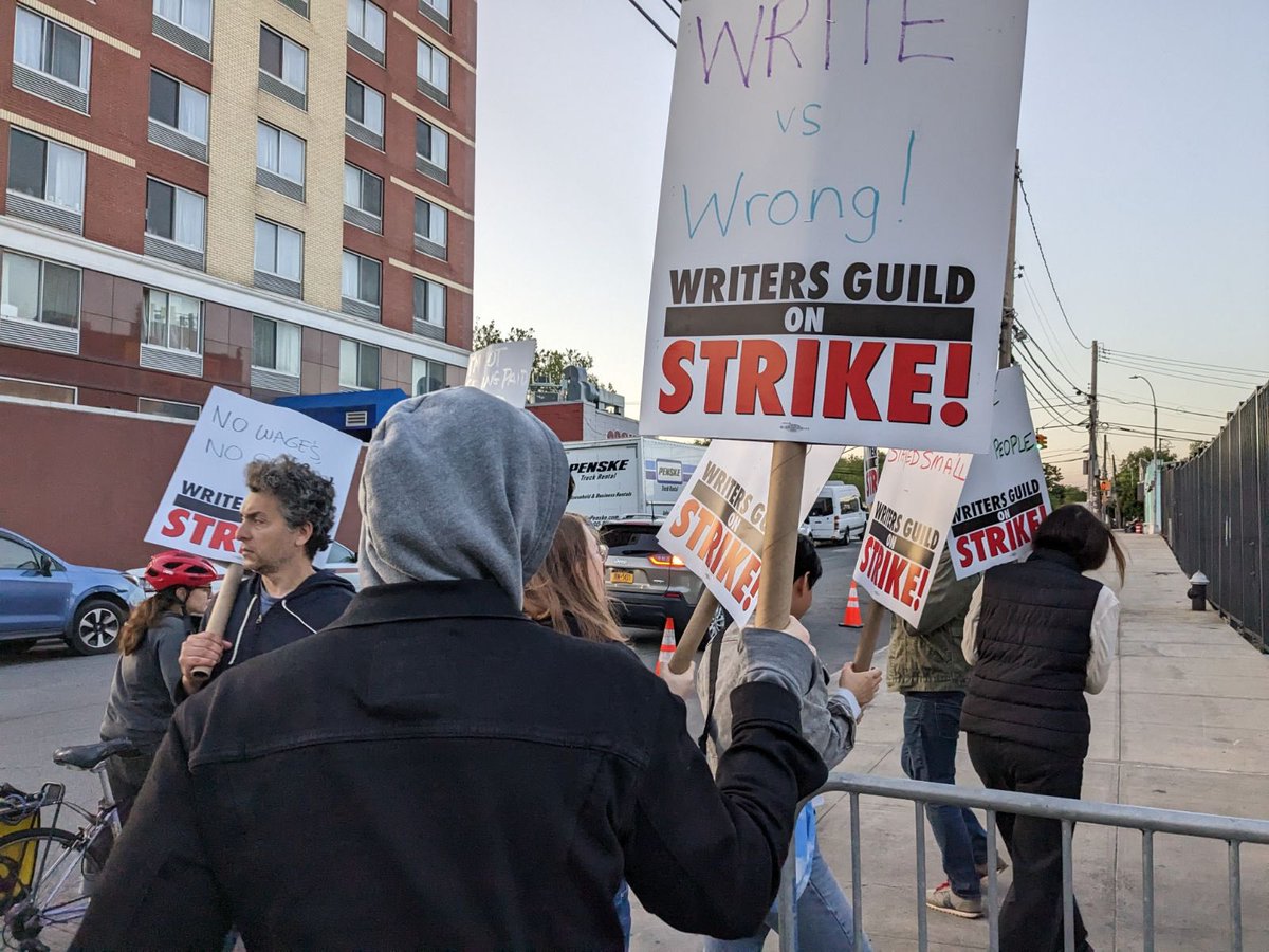 GimletUnion's tweet photo. gimlet contingent got up before the sun this morning to join the nyc picket !! we’re more caffeinated than we look promise #WGAstrike #WGAstrong https://t.co/wwxxZAvu9j