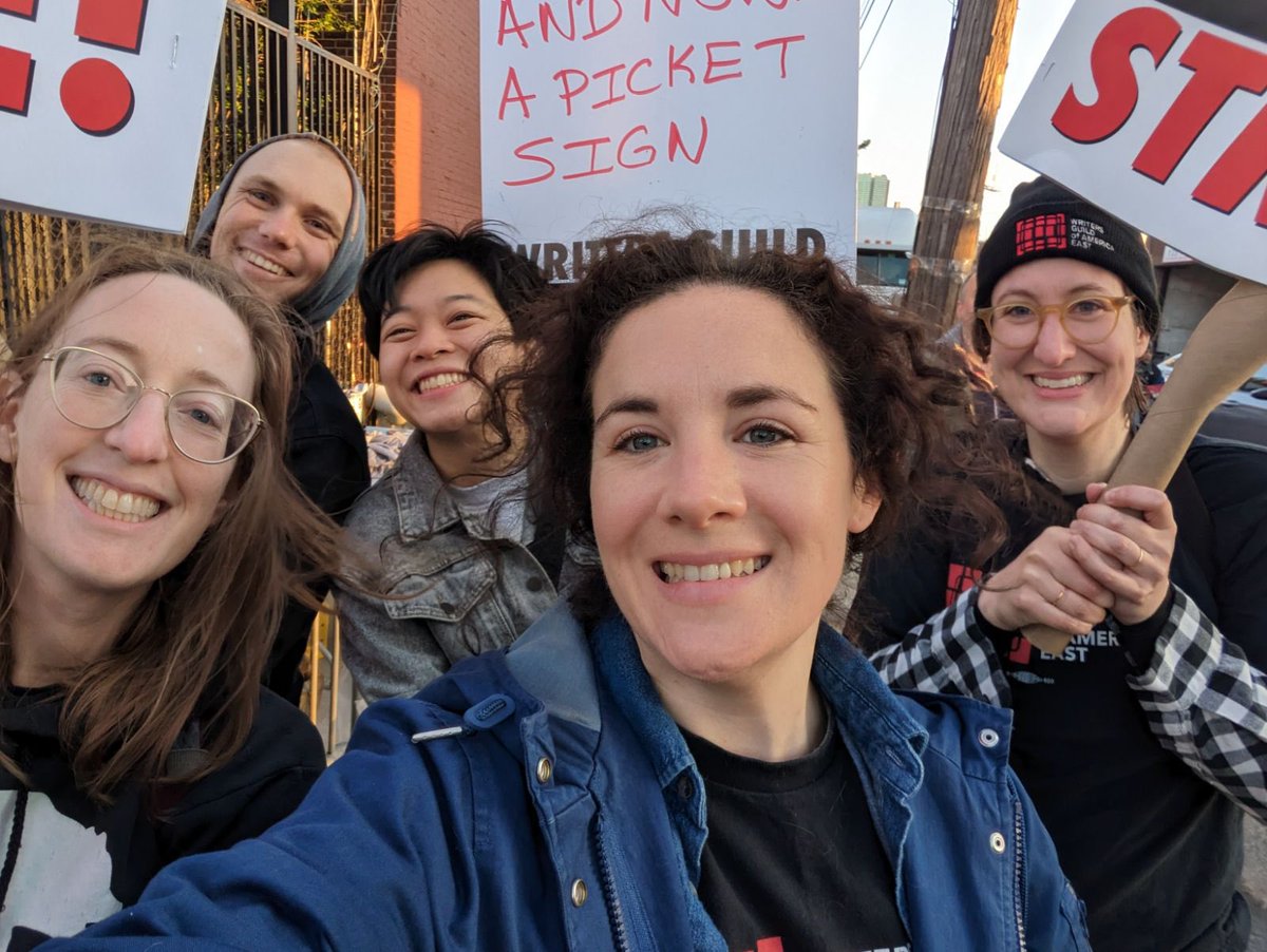 GimletUnion's tweet photo. gimlet contingent got up before the sun this morning to join the nyc picket !! we’re more caffeinated than we look promise #WGAstrike #WGAstrong https://t.co/wwxxZAvu9j