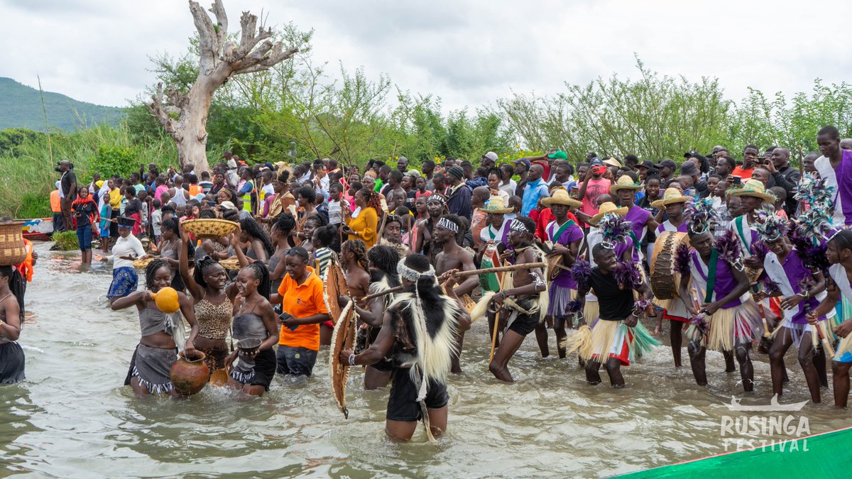 RusingaFestival's tweet photo. People And Culture!                  

📷 @samsegele   

#AfricaDay
#RusingaFestival 
#CelebratingPeople 
#CelebratingCulture https://t.co/SpGBjfABij