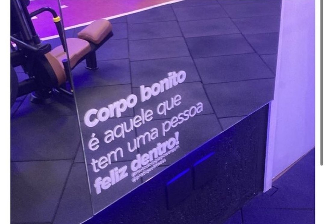 JuniorSixXx's tweet photo. Os padrões de beleza estão cada vez mais inalcançáveis https://t.co/iJglpegMhG
