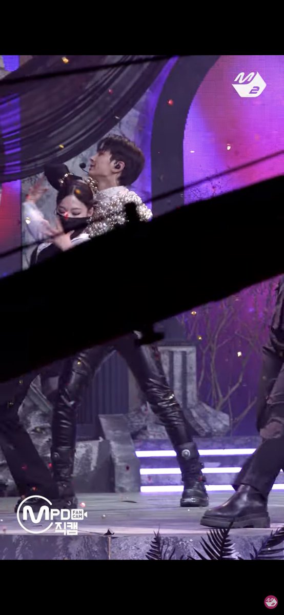 jay___42's tweet image. ええとこでずっとカメラに邪魔されるどないしたらええんや…