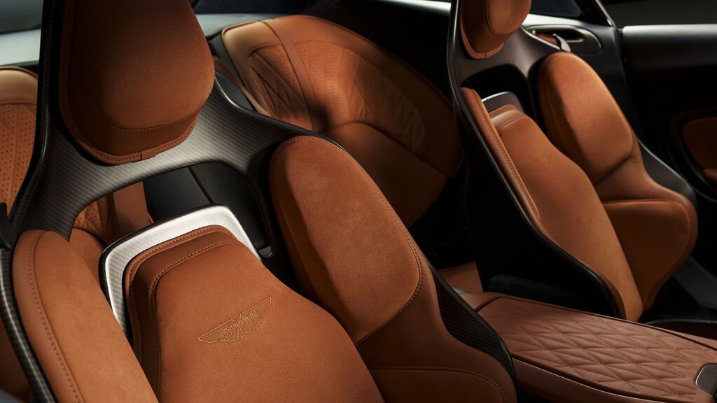 HWM_AstonMartin's tweet photo. All-new intelligent cockpit. A perfect blend of analogue and digital and the highest definition touch screen in its class.
This is innovation at its most luxurious. 

This is DB12.

#AstonMartin #DB12 #ICONDRIVEN https://t.co/I58Hi2ODpT