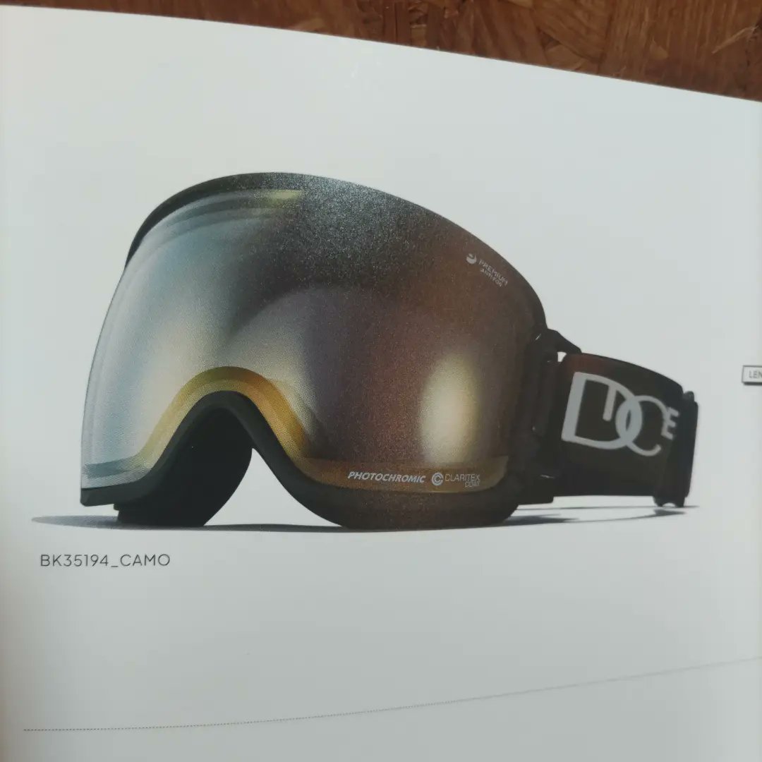 jack_snow's tweet photo. DICEゴーグルのカタログがたくさん届きました!ぜひ取りに来てください😃
来期リリースの、BANK調光ゴールドミラーなど色々とお勧めです✨✨
🙏ご予約受付中です🙏
#dicegoggle
#ダイスゴーグル
#山本光学
#日本製
#調光レンズ
#ミラーレンズ
#来期モデル
#ご予約受付中 https://t.co/g6tPgKRbBs