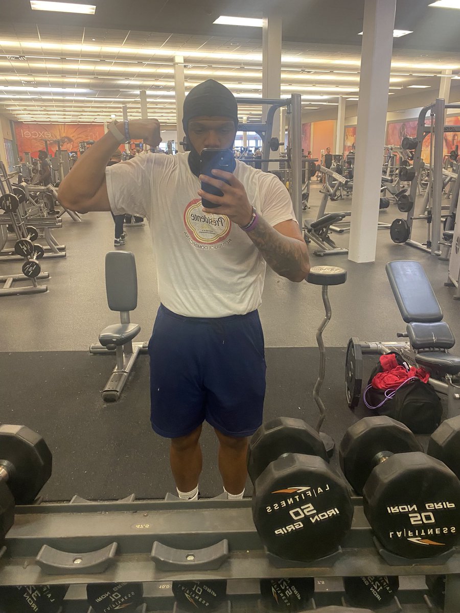 HighhClass's tweet image. 271-215 💪🏾