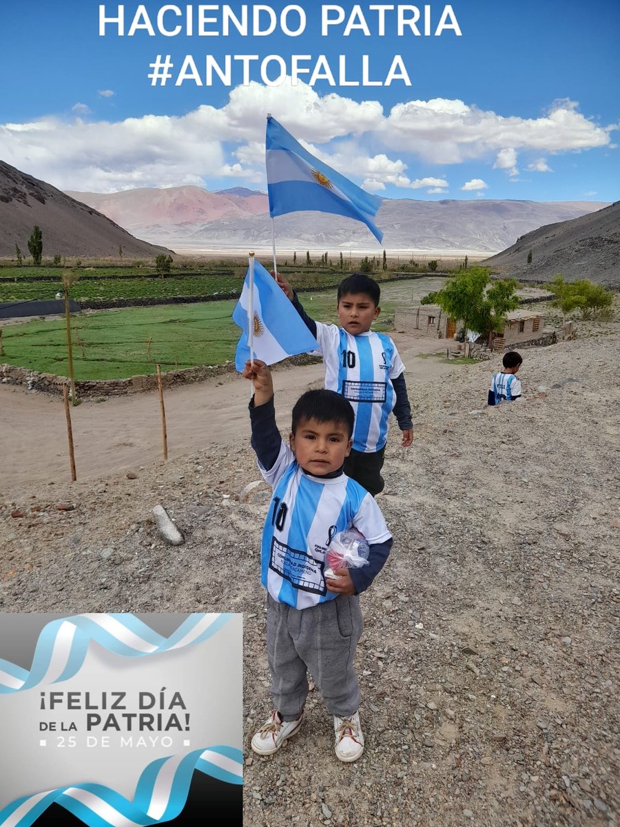 rsdusso's tweet photo. Antofalla, un lugar que irradia la grandeza de nuestra tierra argentina. El federalismo es esencial para forjar una nación unida y justa. Este #25deMayo, recordemos la importancia de que la patria esté presente en cada rincón de nuestro amado país. 
🇦🇷 #VivaLaPatria https://t.co/PkErEHY5Cf