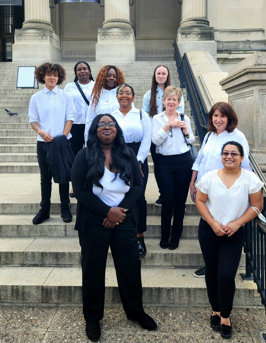 phillytemps's tweet photo. Stepping up to the task of ticket taking.

#evenetstaffphiladelphia #besttempagencyphiladelphia #admistrativetempagency #phillyproud #iconicsteps
#franklininstitute #gala #ticketingstaff https://t.co/1hwK7KY1H4