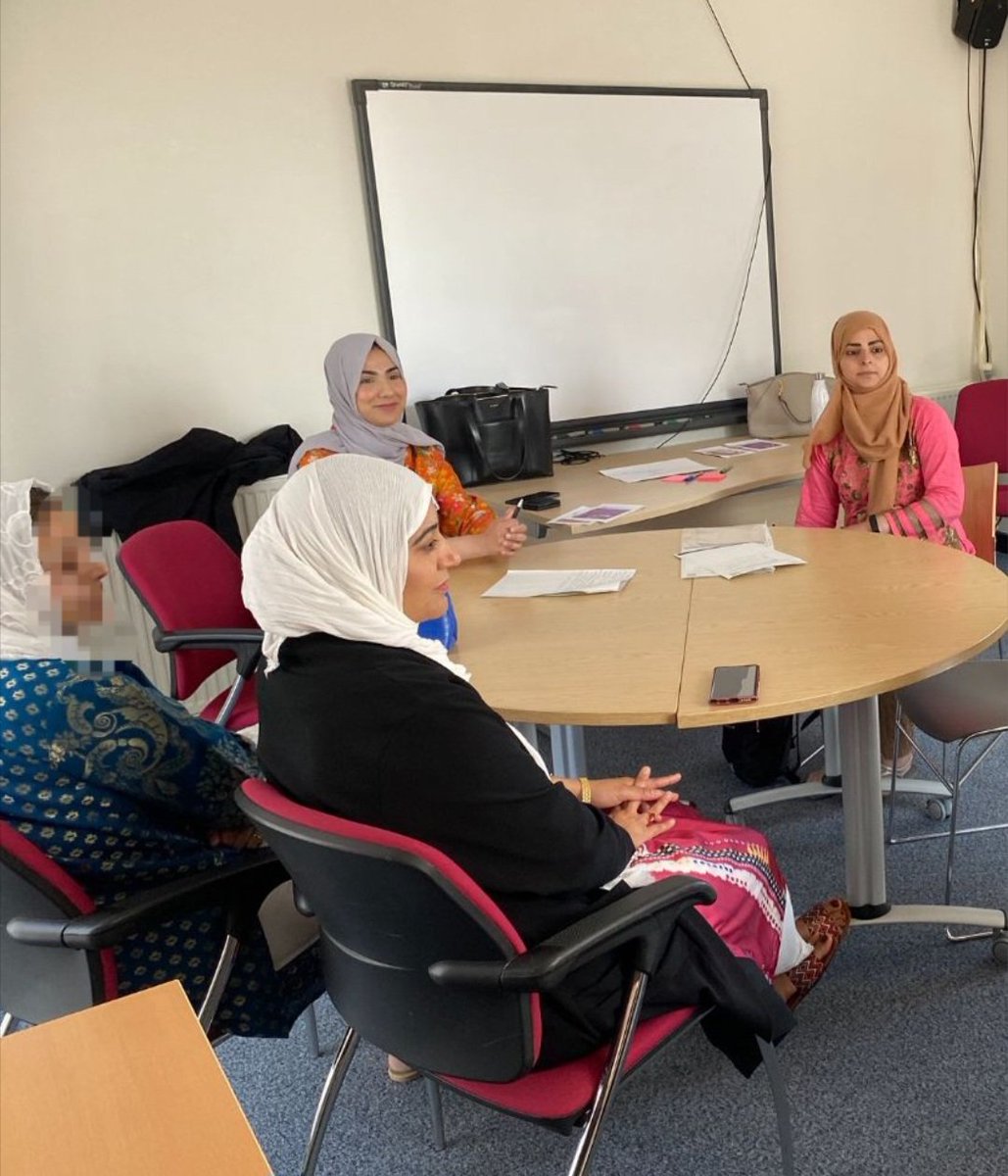 CHAI_Project's tweet photo. A brilliant workshop yesterday @Coppiceprimary CHAI with the amazing Midwife @ZSarwar01 discussing #MaternityServices #MaternityExperience, #Health #wellbeing #CommunityVoice #NHS @NCAlliance_NHS https://t.co/zbkoMNdw6A