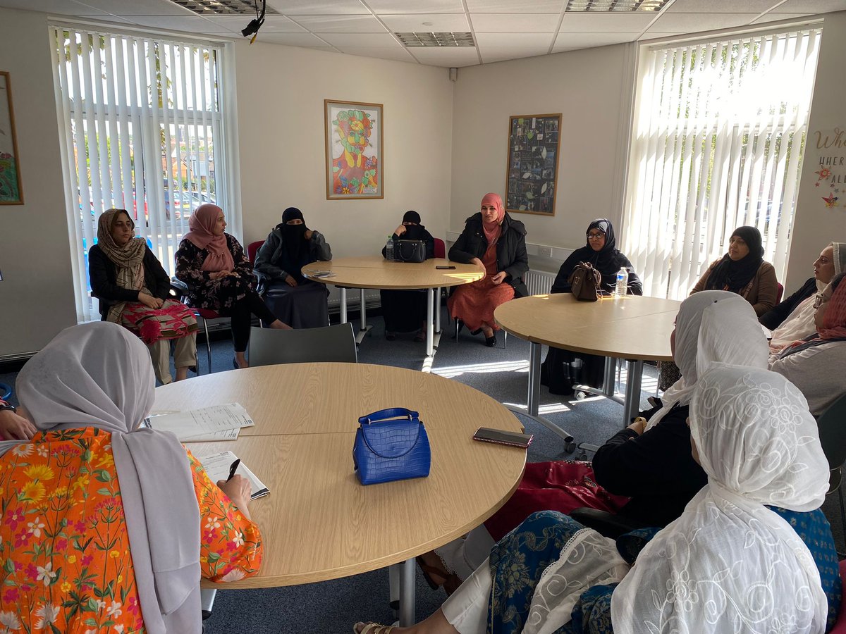 CHAI_Project's tweet photo. A brilliant workshop yesterday @Coppiceprimary CHAI with the amazing Midwife @ZSarwar01 discussing #MaternityServices #MaternityExperience, #Health #wellbeing #CommunityVoice #NHS @NCAlliance_NHS https://t.co/zbkoMNdw6A