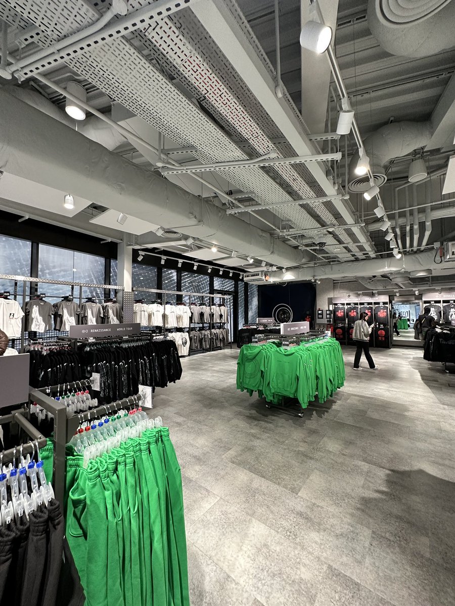 LONDON HAS A PROBLEM #RWT2023