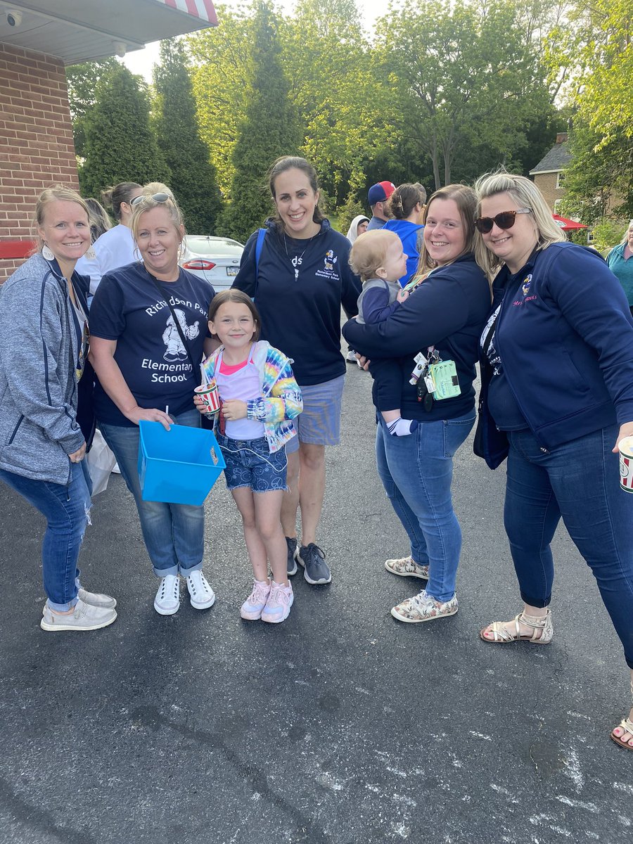 Thank you to all of our families,  friends and staff who showed up to our Rita Water Ice fundraiser! 

We raised a great number of funds for students and enjoyed some delicious water ice while doing it! #parkproud
#MTSS <a href="/RedClaySchools/">Red Clay Consolidated School District</a>