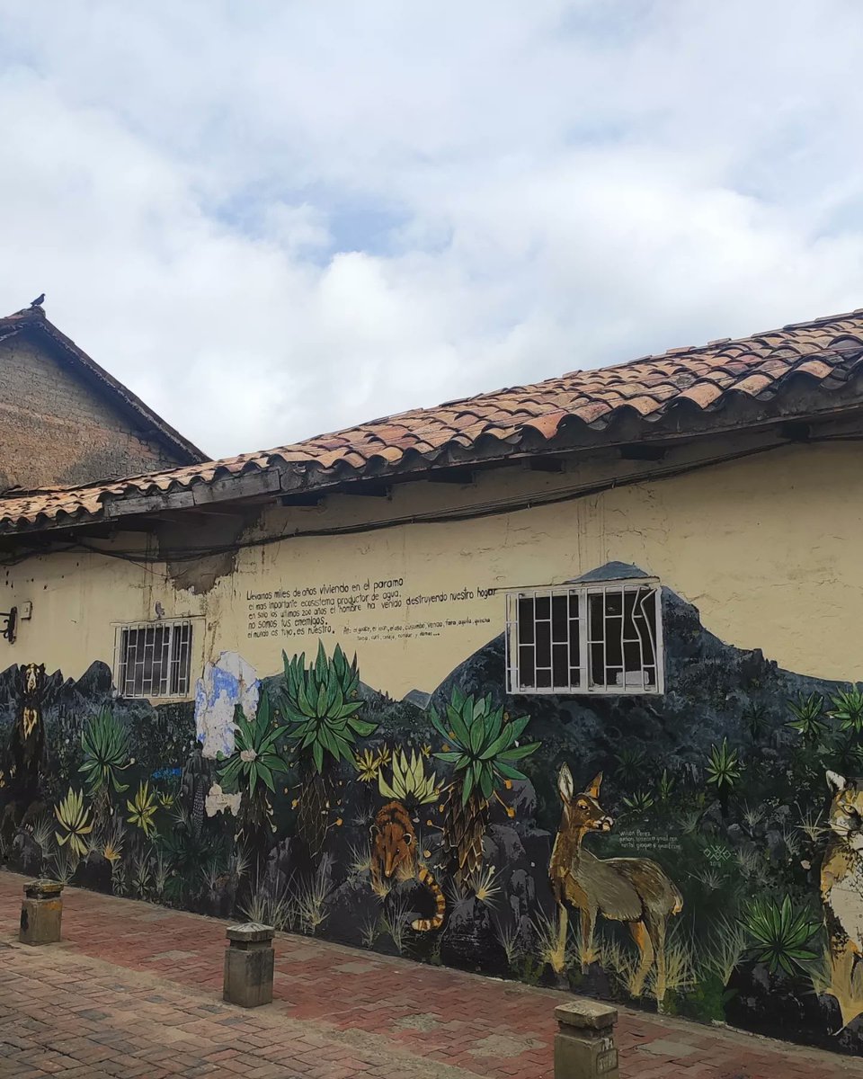 vibogota's tweet photo. Muralismo y arte local en Sogamoso Boyacá!
Grandes mensajes e identidad.
#Sogamoso #VoyBogota #ViBogota #Muralismo #Muiscas #Paramos #MedioAmbiente https://t.co/Xv2jeu82Eg