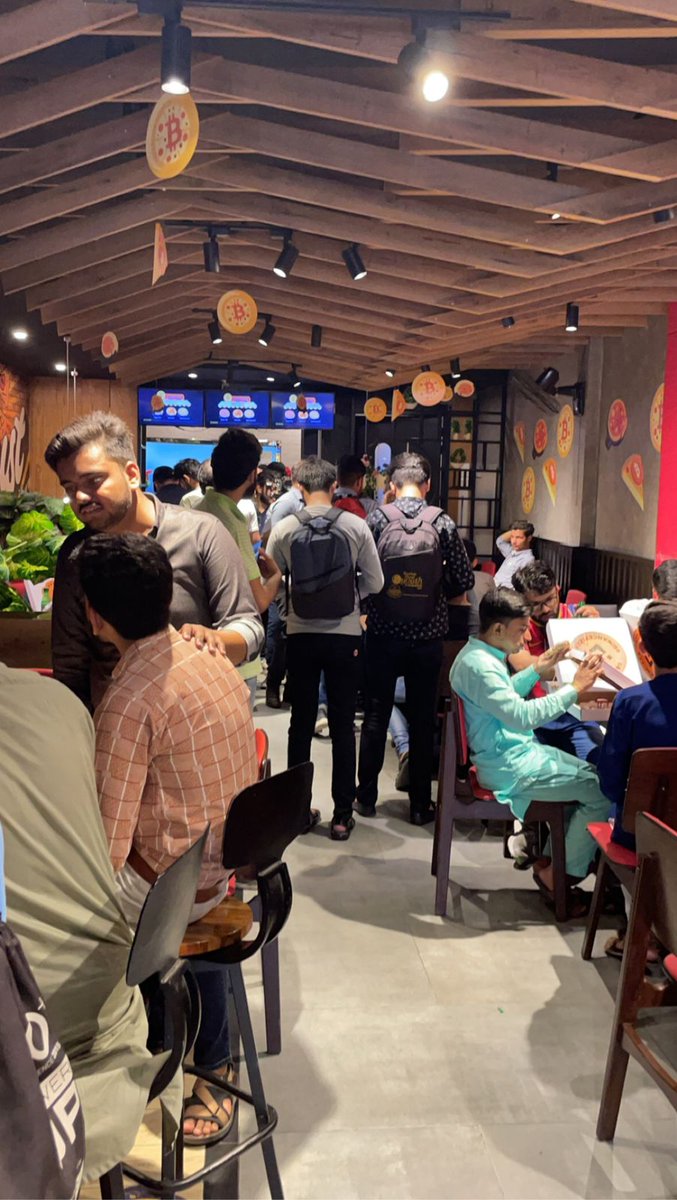 web3pak's tweet photo. ๐๐ @web3pak along with @Binancepakistan celebrated the #BitcoinPizzaDay in true Pakistani style! #Binance #Web3Works #Web3Pak #CryptoCommunity #BitcoinPizzaDay #Pakistan https://t.co/UopIrGLcuh