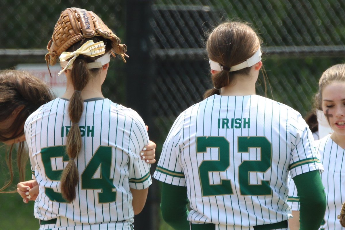 avariemays's tweet photo. Last night I wrapped up my sophomore season with STVM. We took a hard loss in the Regional Semifinals, but I added 1 more HR to my stats. I’m going to miss the seniors so much but the Irish will be back for more next year!! @NDsoftball @NDCsoftball @AshlandUSball @BGSUSoftball https://t.co/lDCIYEsK1l