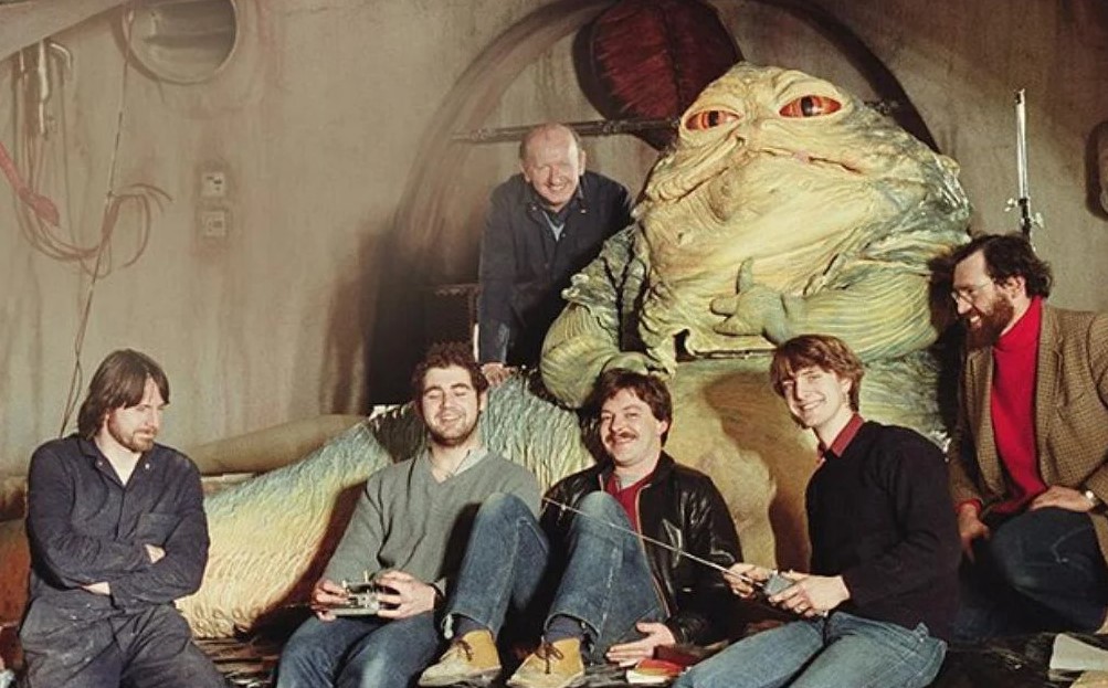 All The Right Movies on Twitter "It took 6 people to work the Jabba
