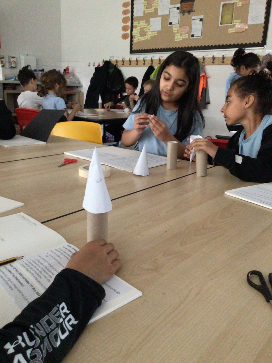 BramblesHolly tweet media