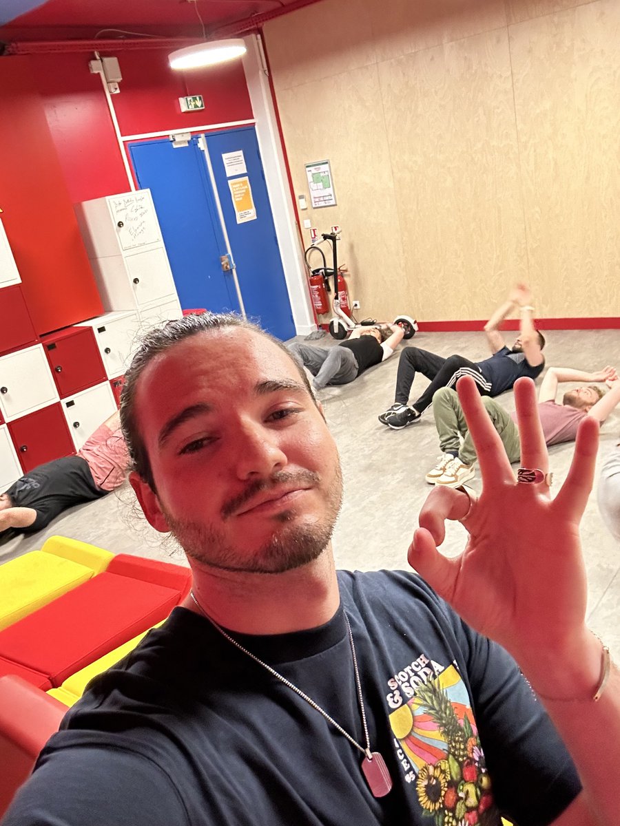 DIU Esports Performance Manager (@diu_esports) on Twitter photo Lors de la seconde journée, c'est <a href="/ClemThil/">KC Clem, Ph.Dc</a> de <a href="/TeamBDS/">Team BDS</a> qui est venu à la <a href="/MaisonEsport/">Maison de l'Esport</a> apporter son expertise théorique et pratique aux étudiants :
🍝 Stratégies nutritionnelles
🧠 Entraînement cognitivo-moteur
🏋️♂️ Mise en pratique physique et évaluation cognitive Lors de la seconde journée, c'est <a href="/ClemThil/">KC Clem, Ph.Dc</a> de <a href="/TeamBDS/">Team BDS</a> qui est venu à la <a href="/MaisonEsport/">Maison de l'Esport</a> apporter son expertise théorique et pratique aux étudiants :
🍝 Stratégies nutritionnelles
🧠 Entraînement cognitivo-moteur
🏋️♂️ Mise en pratique physique et évaluation cognitive