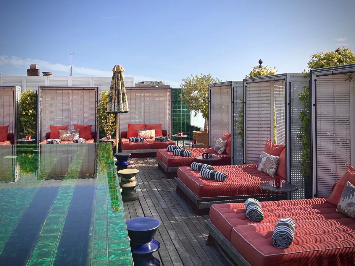 Reabre Picos Pardos Sky Lounge by Martini, la fabulosa terraza de BLESS Hotel Madrid en Velázquez 62
eljoventintero.com/post/reabre-pi…