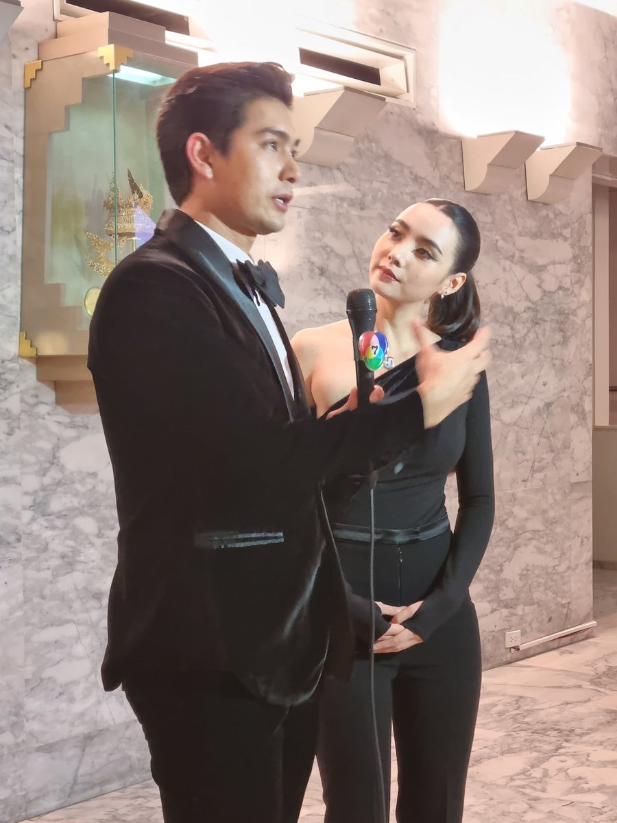 KemmookOfficial's tweet photo. ตั้งใจฟังอยู่นะ
KEM MOOKDA
#เข้มมุก
#9entertainAwards2023 https://t.co/aq3SwrfF0e