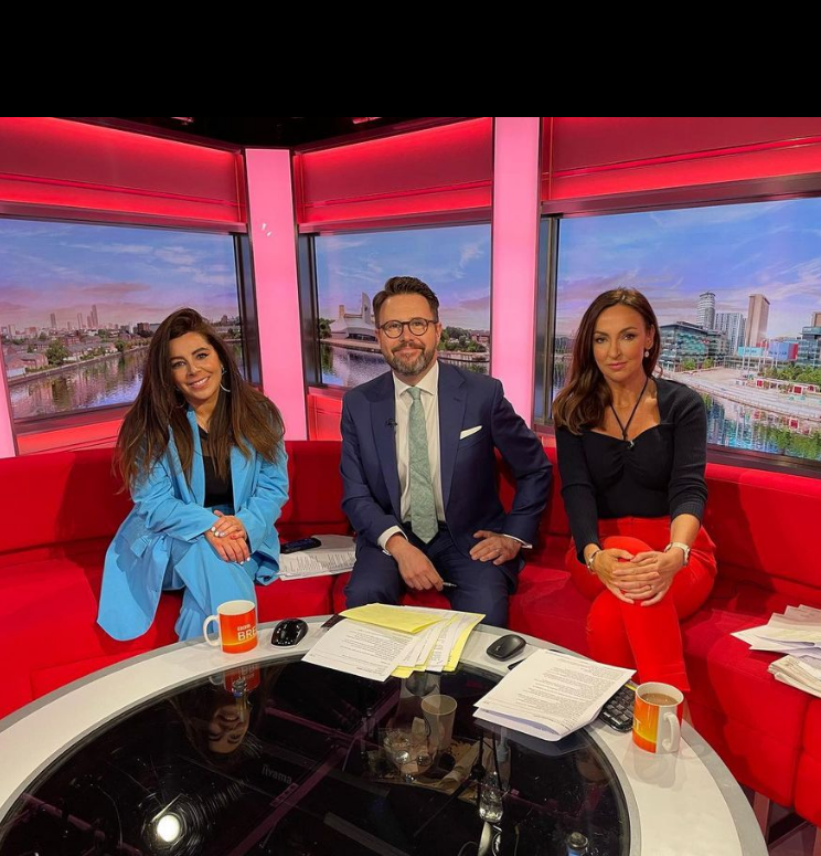 bedehouse's tweet photo. YESTERDAY ON BBC BREAKFAST, LAUNCHED TODAY 'FIGHT LIKE A GIRL, AN EMPOWERING SELF-DEFENCE GUIDE FOR ALL WOMEN'. @SDELLA108, NEW BOOK!

Proceeds from Fight workshops will go to supporting @BedeStarfish’s work.

Interested? Please sign up to attend: https://t.co/Mn8StL1NWD https://t.co/JbeOtacbOD