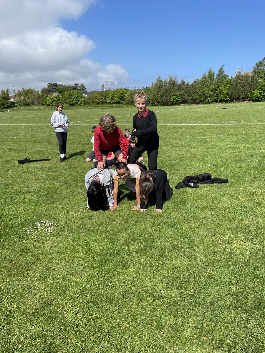 Dunbar Primary P7 tweet media