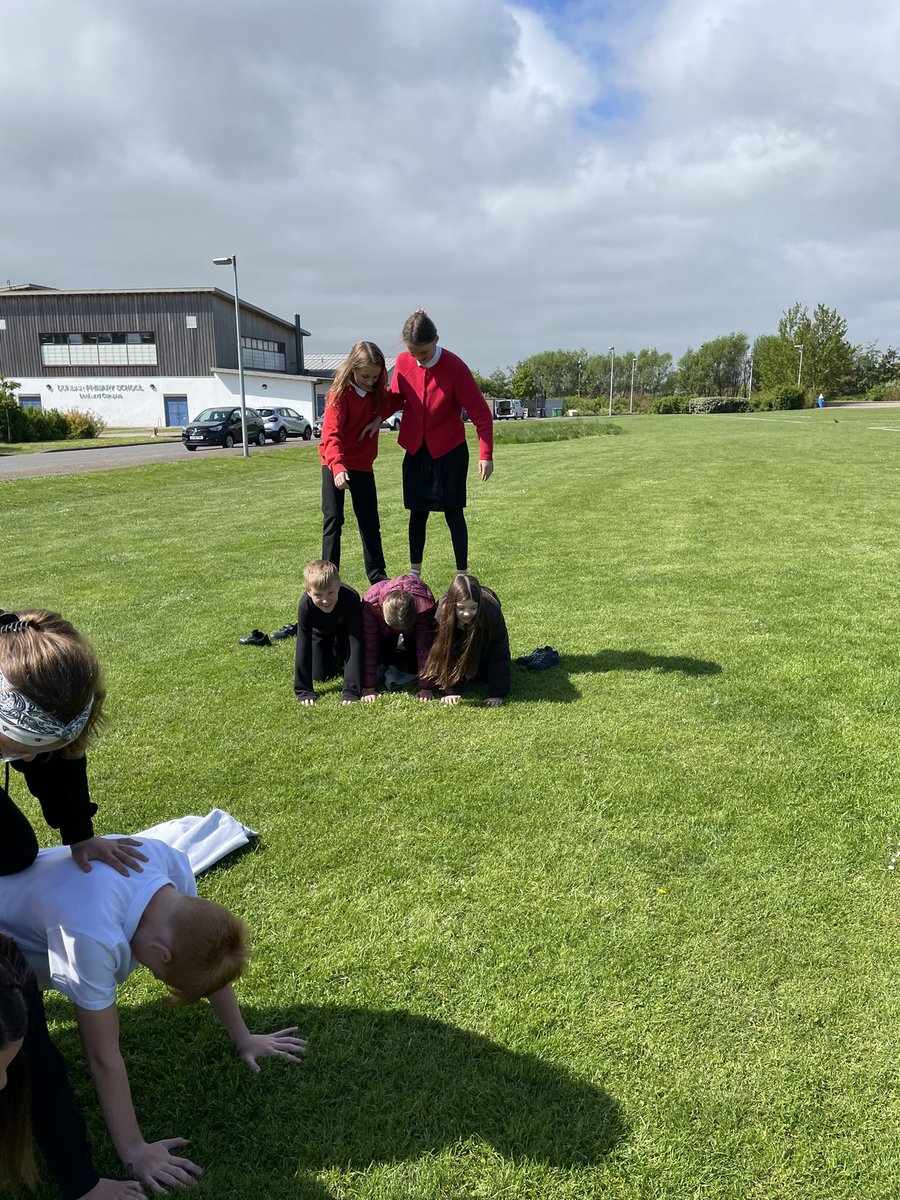 Dunbar Primary P7 tweet media